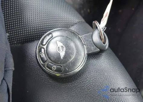 2013 Mini Clubman Cooper S из США, поврежденный, VIN WMWZG3C53DTY32915